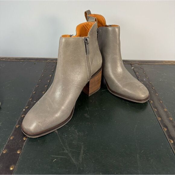 Lucky Brand Women's Walba Booties Women's Shoes Size 10 Gray - Picture 2 of 6